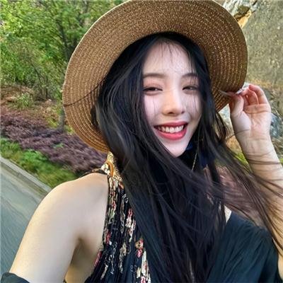 女服务员